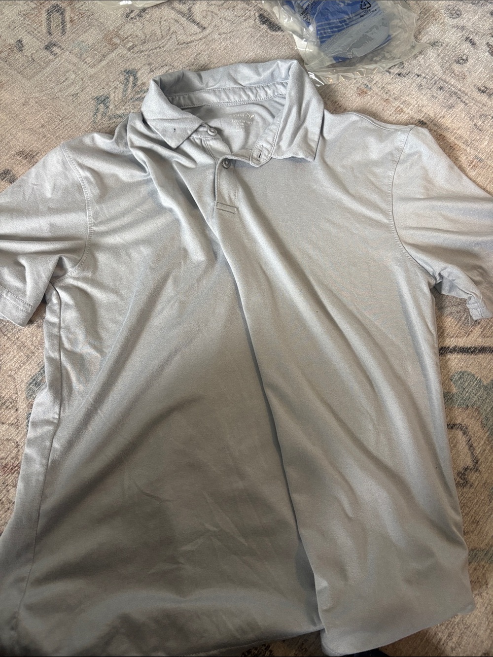 Old Navy Men's Light Silver-Gray Polo Shirt